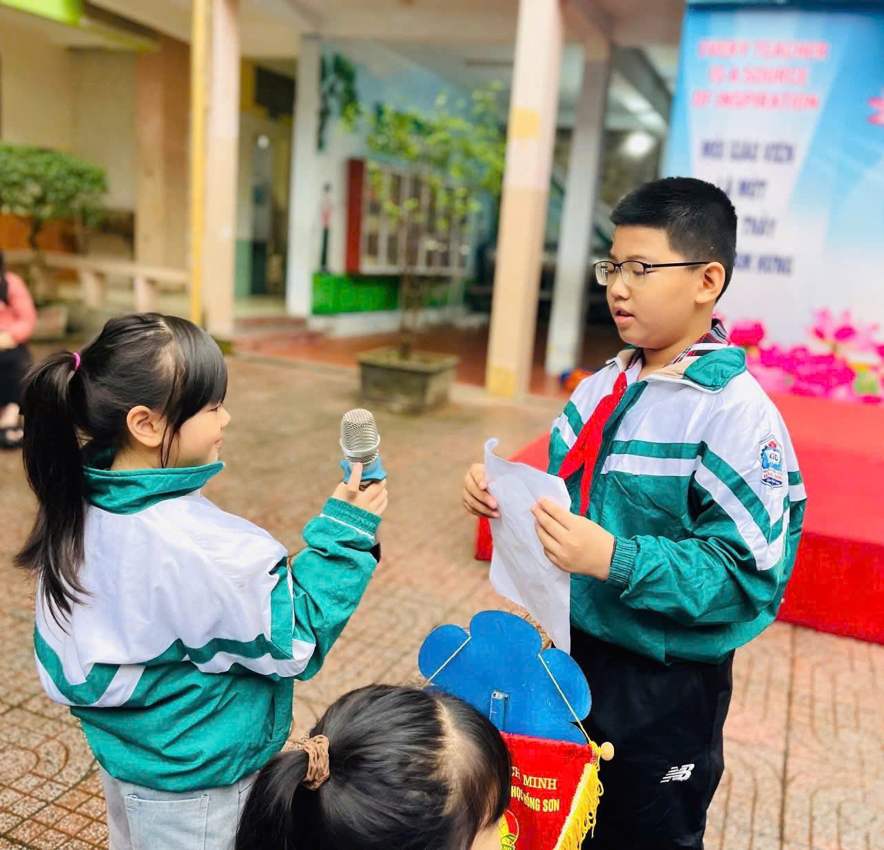 SINH HOẠT DƯỚI CỜ – KHỐI 4 VỚI CHỦ ĐỀ “NGÀY HỘI STEM”