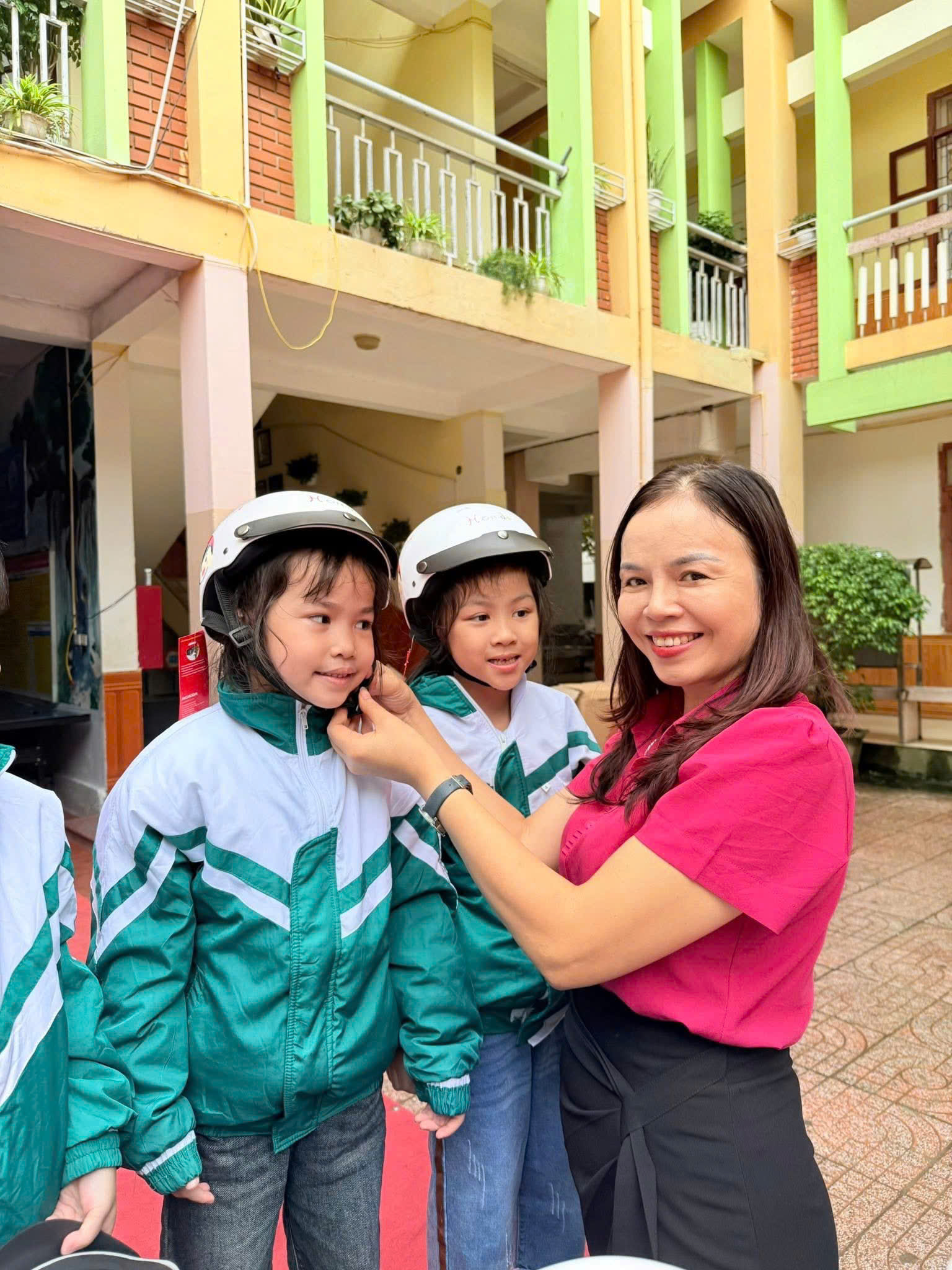 Lễ phát động cuộc thi vẽ tranh: “ Chiếc ô tô mơ ước của em”