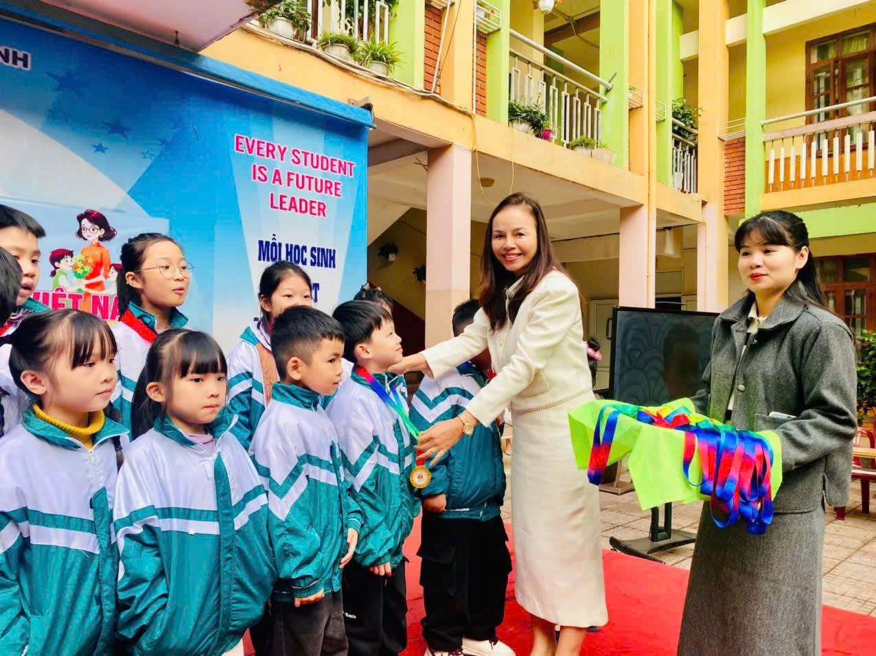 SINH HOẠT DƯỚI CỜ – TUYÊN TRUYỀN PHÒNG, CHỐNG BẠO LỰC HỌC ĐƯỜNG