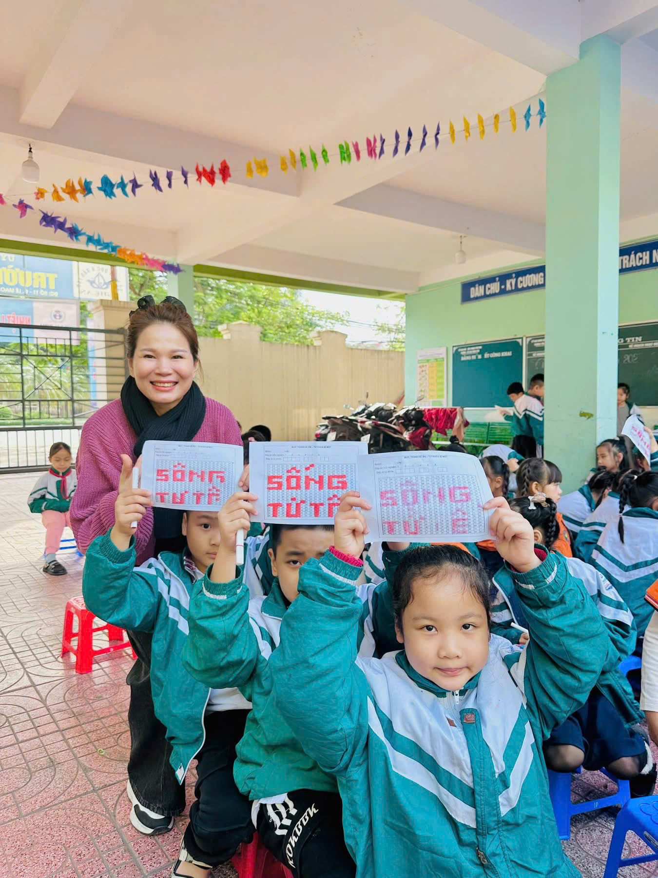 SINH HOẠT DƯỚI CỜ – TUYÊN TRUYỀN PHÒNG, CHỐNG BẠO LỰC HỌC ĐƯỜNG