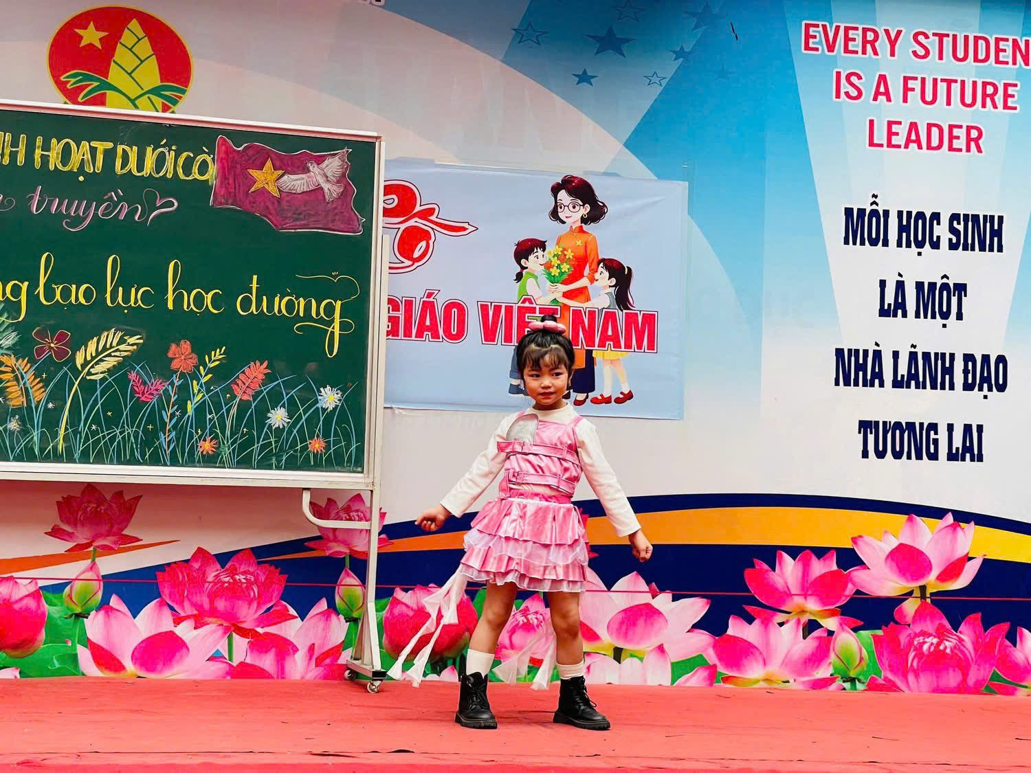 SINH HOẠT DƯỚI CỜ – TUYÊN TRUYỀN PHÒNG, CHỐNG BẠO LỰC HỌC ĐƯỜNG