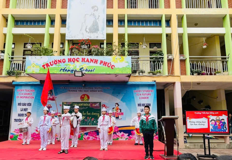 SINH HOẠT DƯỚI CỜ – TUYÊN TRUYỀN PHÒNG, CHỐNG BẠO LỰC HỌC ĐƯỜNG