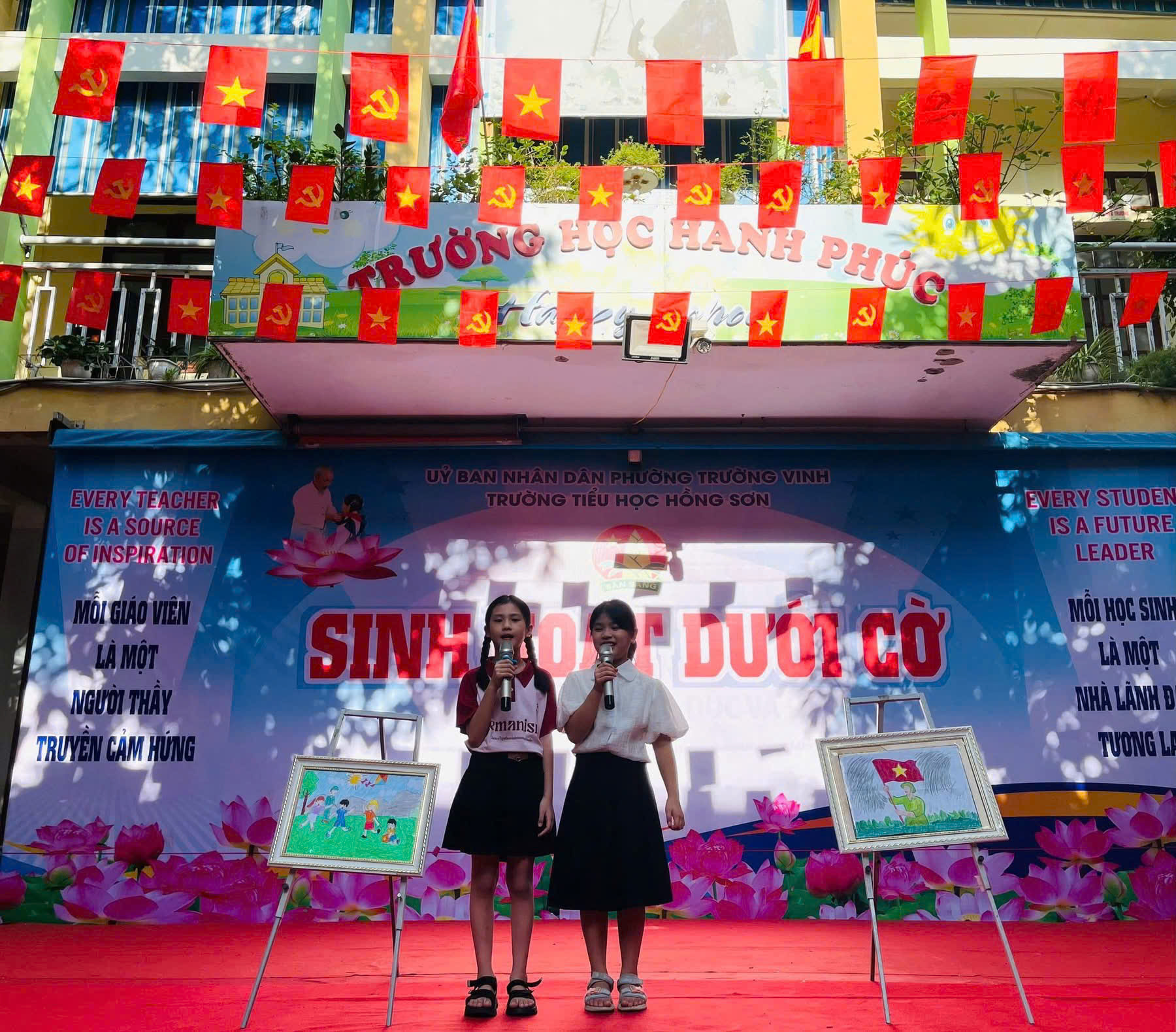 SINH HOẠT DƯỚI CỜ – GIAO LƯU TÀI NĂNG HỌC TRÒ