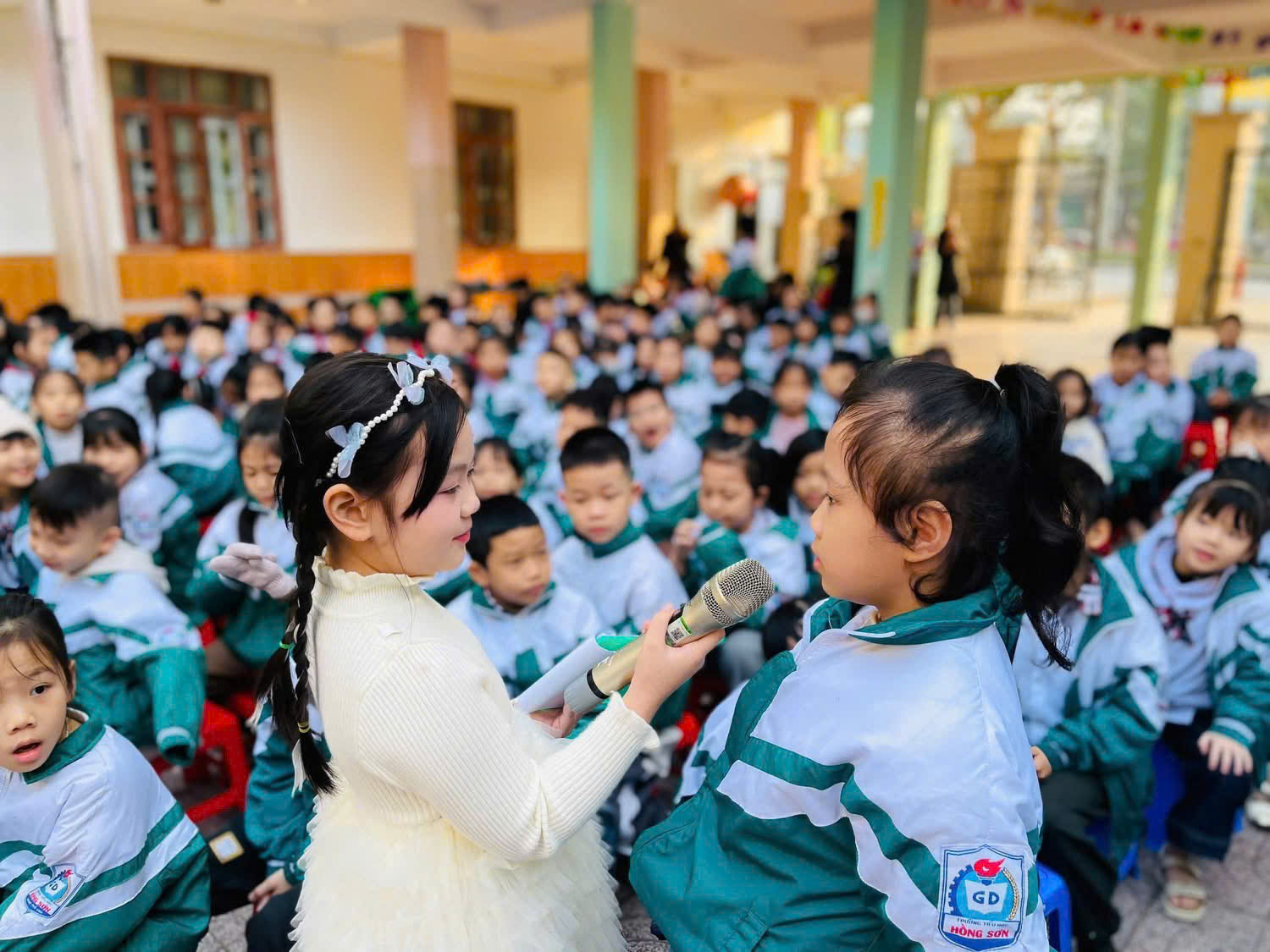 SINH HOẠT DƯỚI CỜ TUẦN 19 – HỌC KÌ II Chủ đề: “Khỏe thể chất – Mạnh tinh thần”