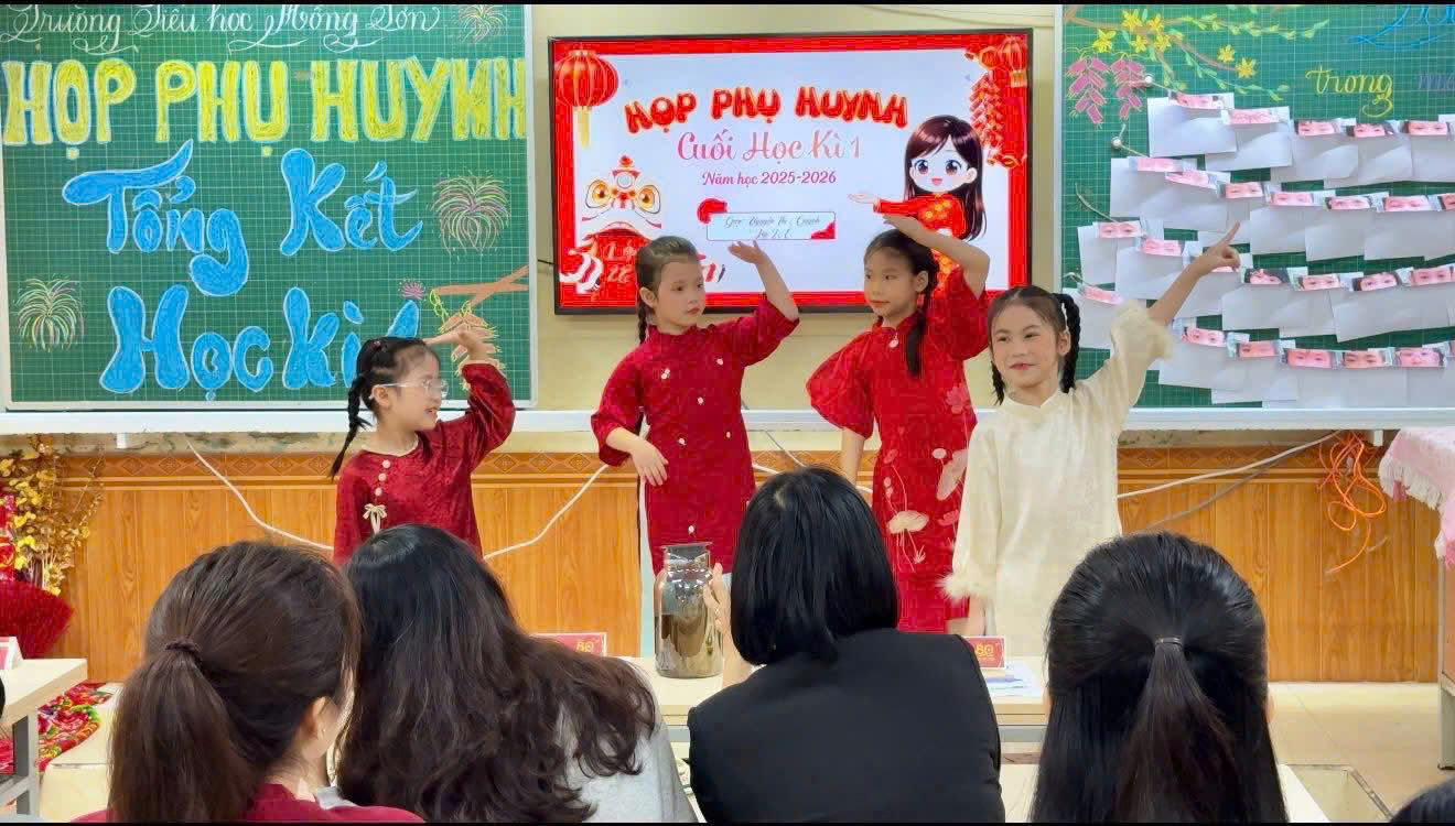 Buổi họp phụ huynh cuối học kì I