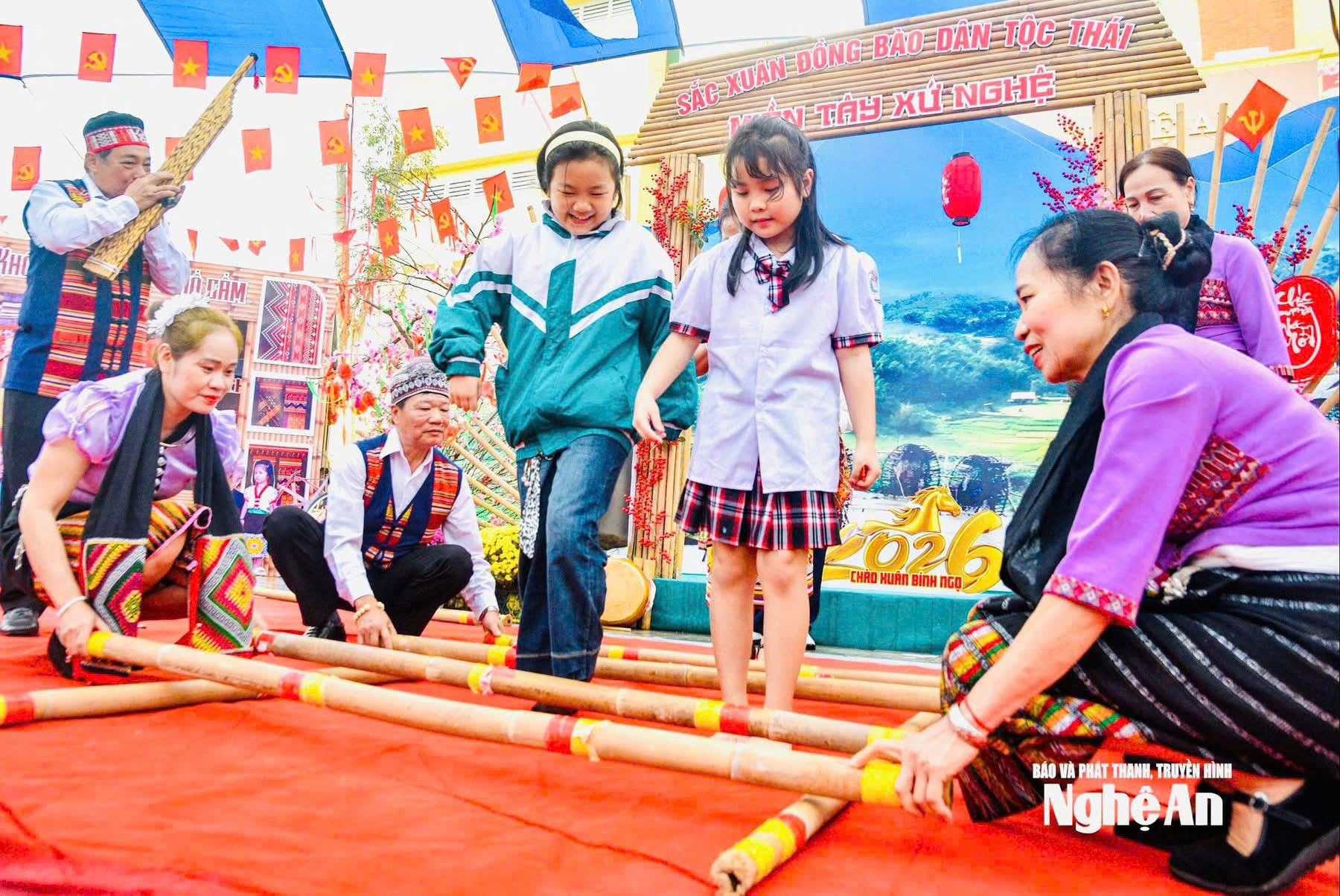 TRẢI NGHIỆM “HƯƠNG SẮC VÙNG CAO” – HÀNH TRÌNH KHÁM PHÁ VĂN HÓA THÚ VỊ!