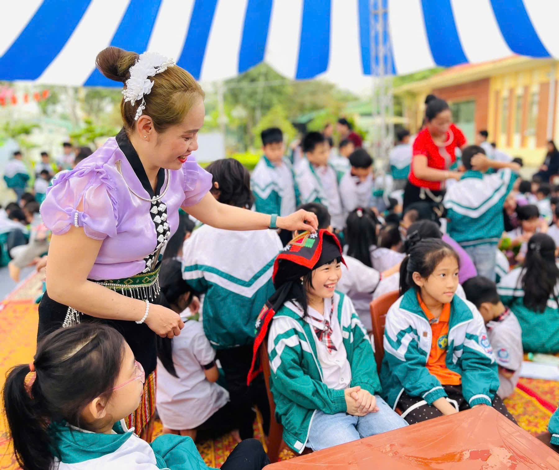 TRẢI NGHIỆM “HƯƠNG SẮC VÙNG CAO” – HÀNH TRÌNH KHÁM PHÁ VĂN HÓA THÚ VỊ!