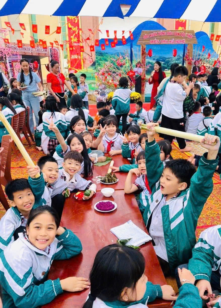 TRẢI NGHIỆM “HƯƠNG SẮC VÙNG CAO” – HÀNH TRÌNH KHÁM PHÁ VĂN HÓA THÚ VỊ!