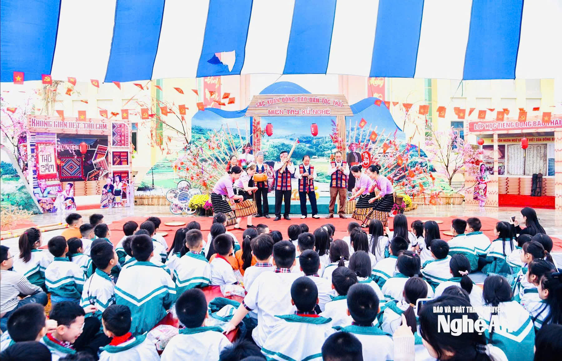 TRẢI NGHIỆM “HƯƠNG SẮC VÙNG CAO” – HÀNH TRÌNH KHÁM PHÁ VĂN HÓA THÚ VỊ!