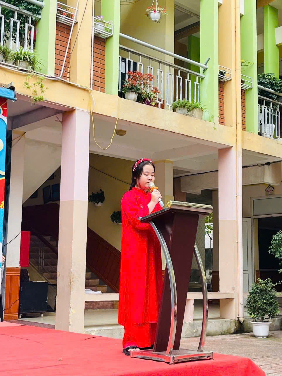 Sinh hoạt dưới cờ khối 5 – Chủ đề: “Gương người tốt, việc tốt”