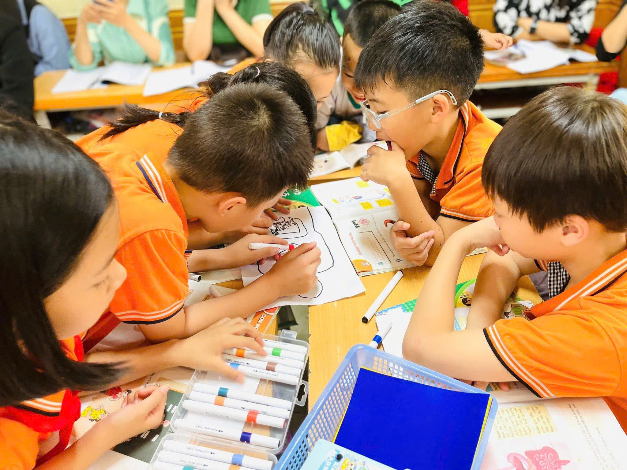 LAN TỎA TINH THẦN ĐỔI MỚI QUA SINH HOẠT CHUYÊN ĐỀ CẤP TRƯỜNG