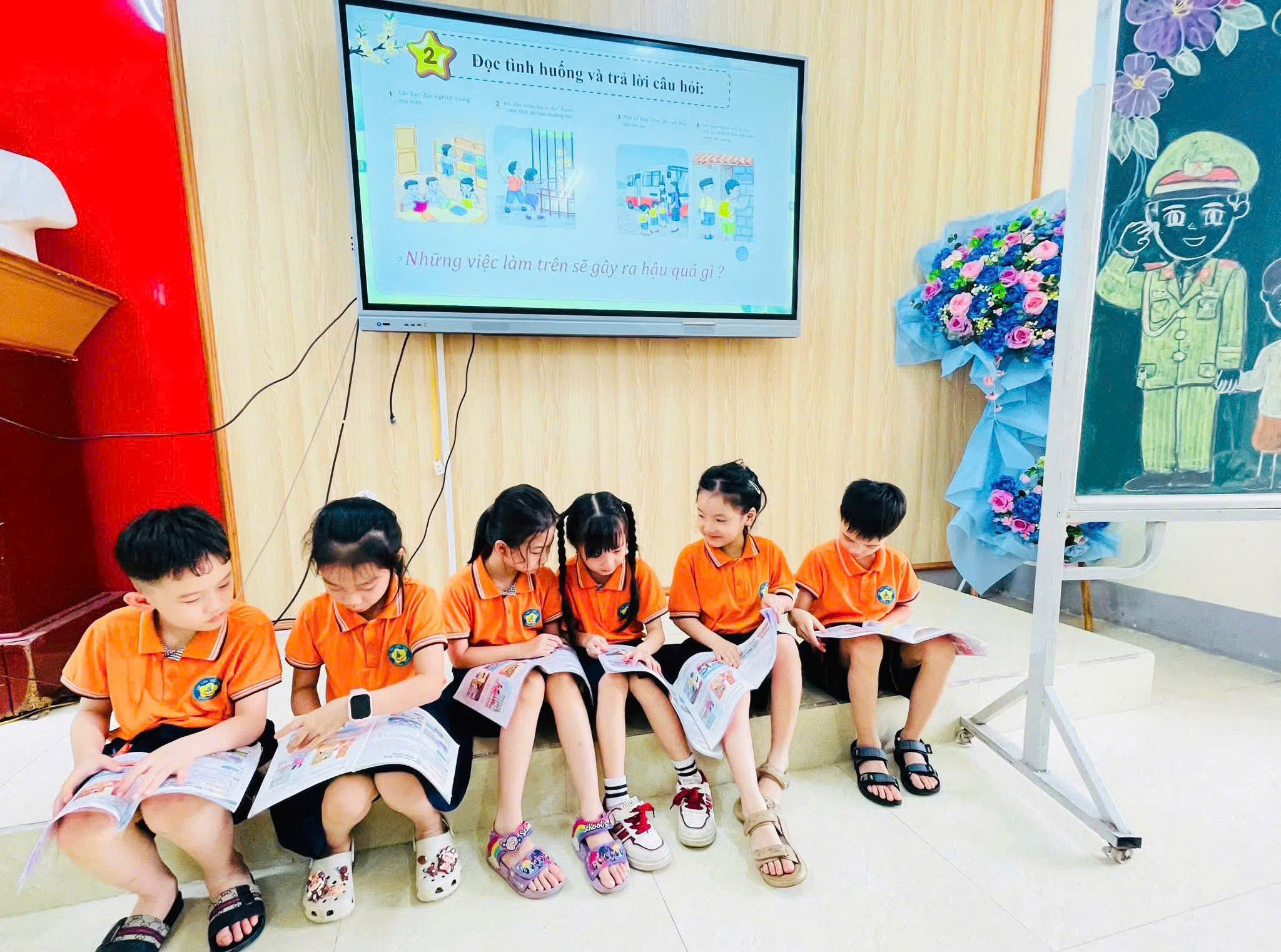 LAN TỎA TINH THẦN ĐỔI MỚI QUA SINH HOẠT CHUYÊN ĐỀ CẤP TRƯỜNG