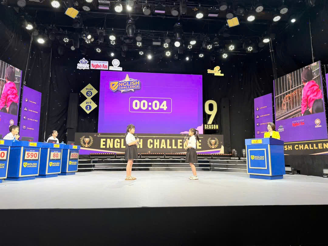 VINH DANH HỌC SINH XUẤT SẮC – TỎA SÁNG TẠI ENGLISH CHALLENGE