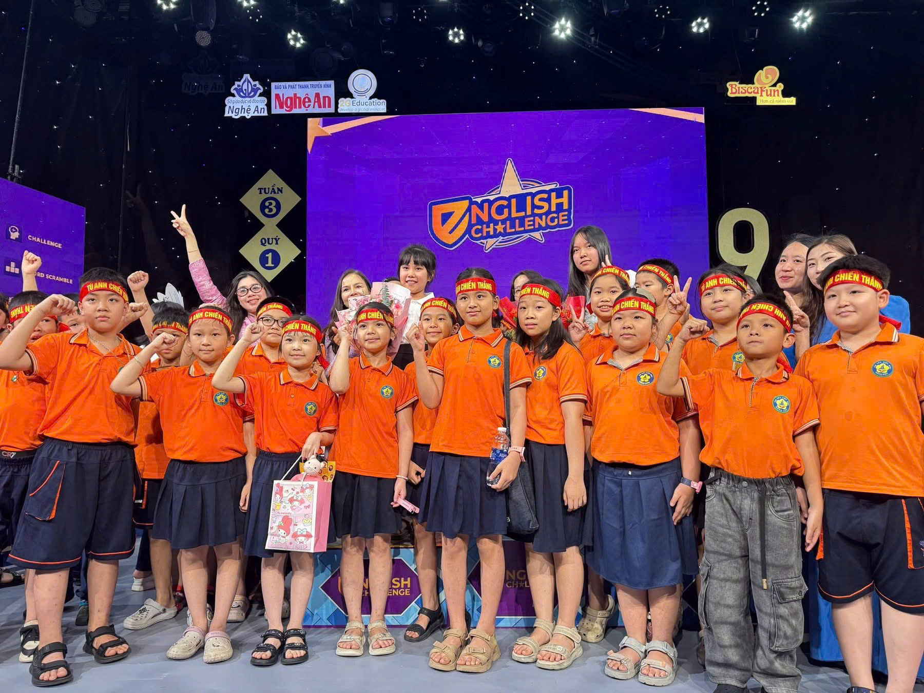 VINH DANH HỌC SINH XUẤT SẮC – TỎA SÁNG TẠI ENGLISH CHALLENGE