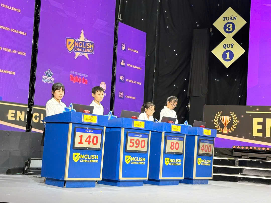 VINH DANH HỌC SINH XUẤT SẮC – TỎA SÁNG TẠI ENGLISH CHALLENGE