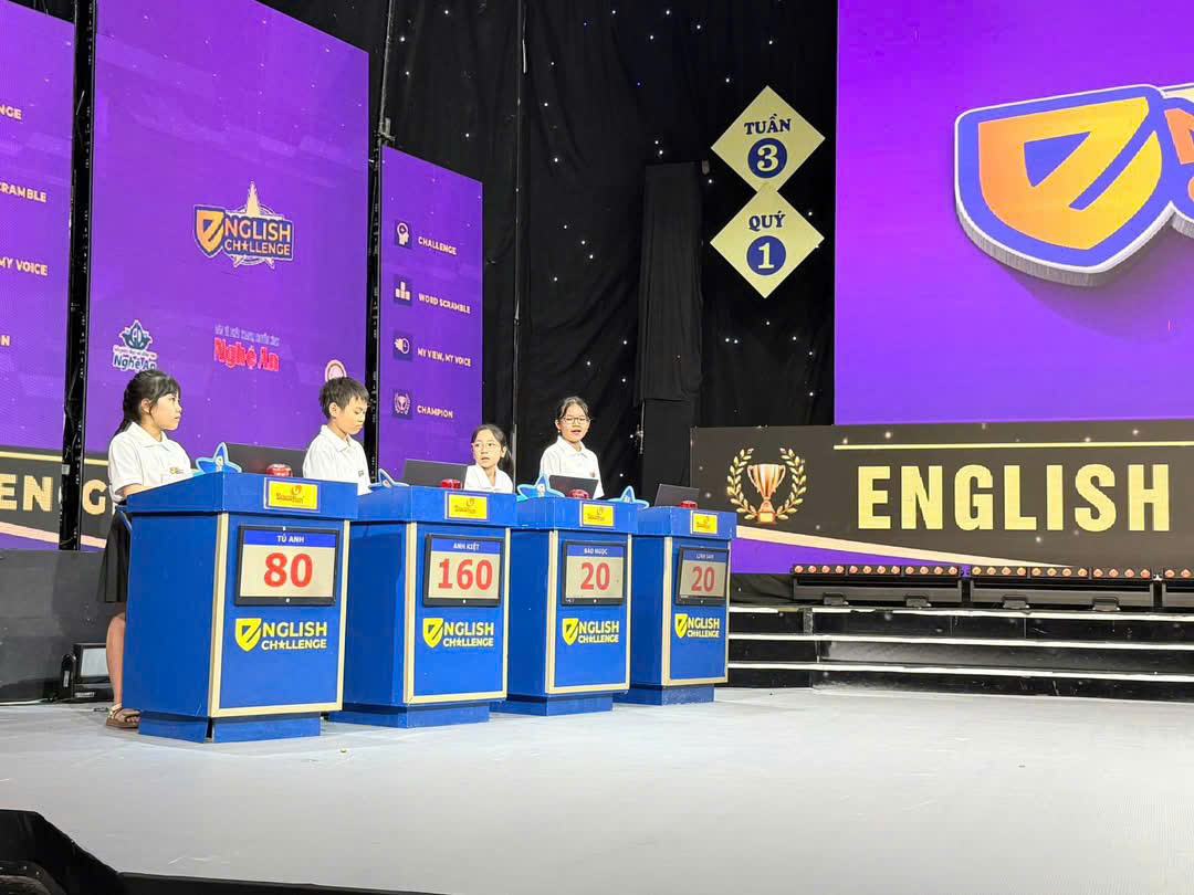 VINH DANH HỌC SINH XUẤT SẮC – TỎA SÁNG TẠI ENGLISH CHALLENGE