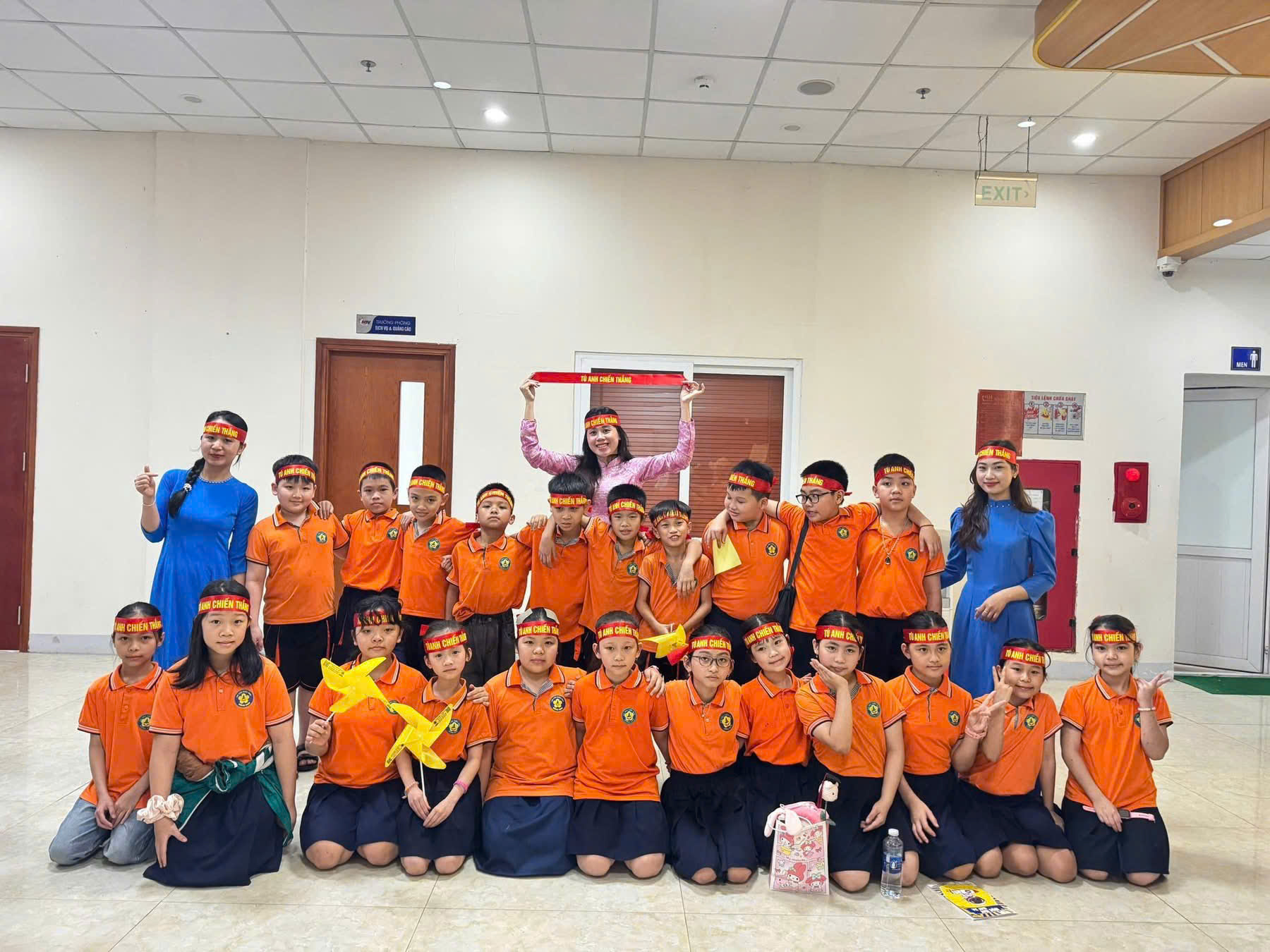 VINH DANH HỌC SINH XUẤT SẮC – TỎA SÁNG TẠI ENGLISH CHALLENGE