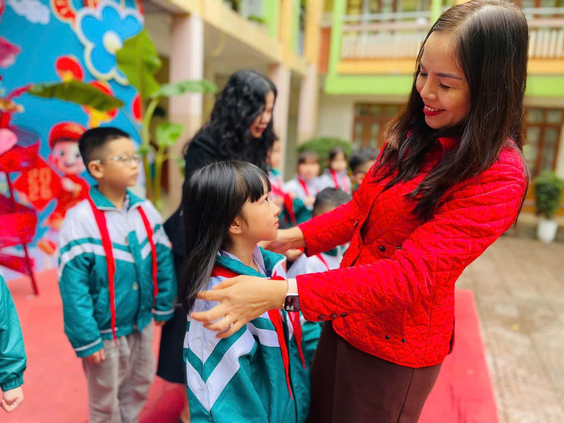 LỄ KẾT NẠP ĐỘI VIÊN ĐỢT I DẤU MỐC TỰ HÀO CỦA THIẾU NHI KHỐI 3 TRƯỜNG TIỂU HỌC HỒNG SƠN