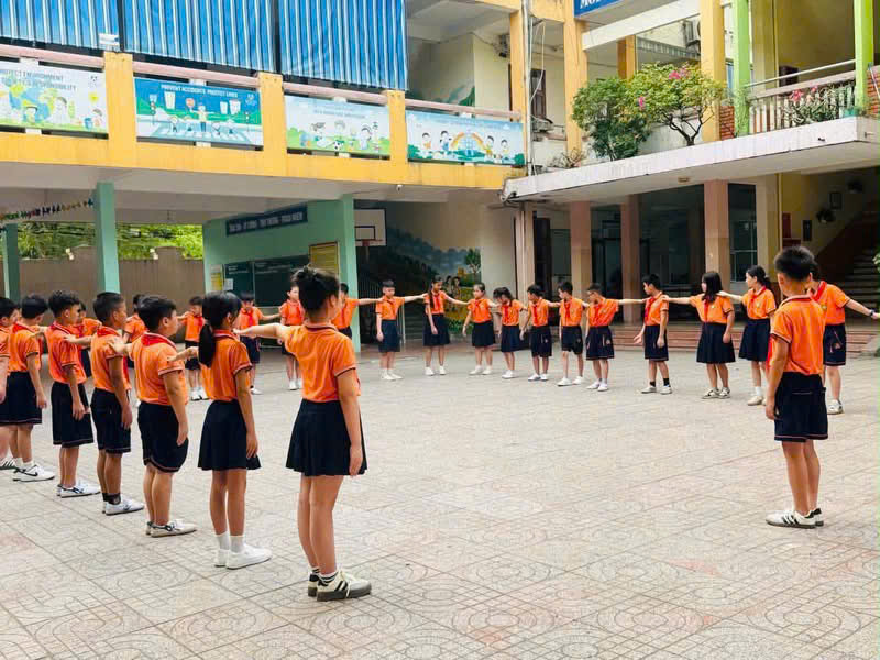 HỘI THI NGHI THỨC ĐỘI - MÚA HÁT TẬP THỂ