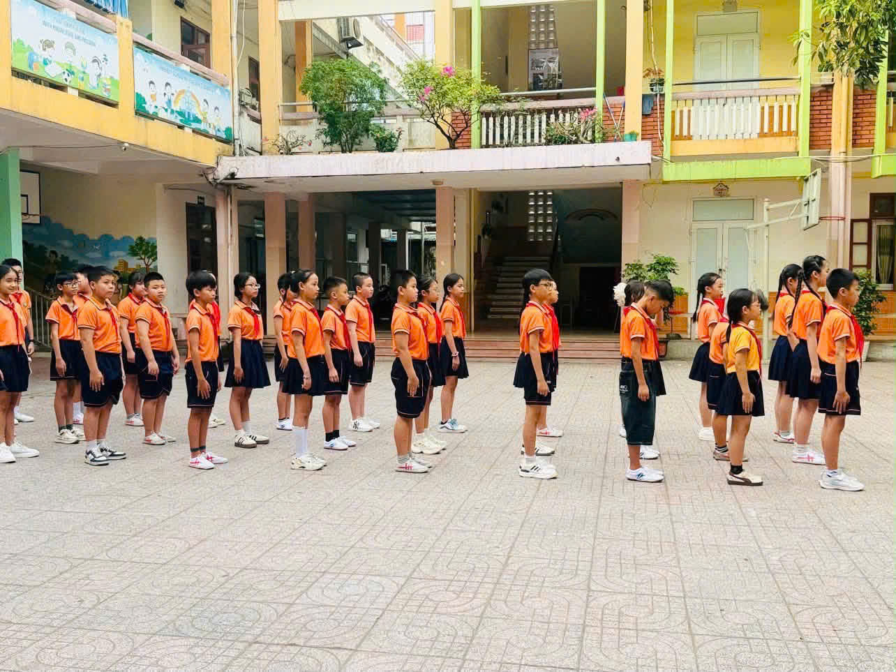 HỘI THI NGHI THỨC ĐỘI - MÚA HÁT TẬP THỂ