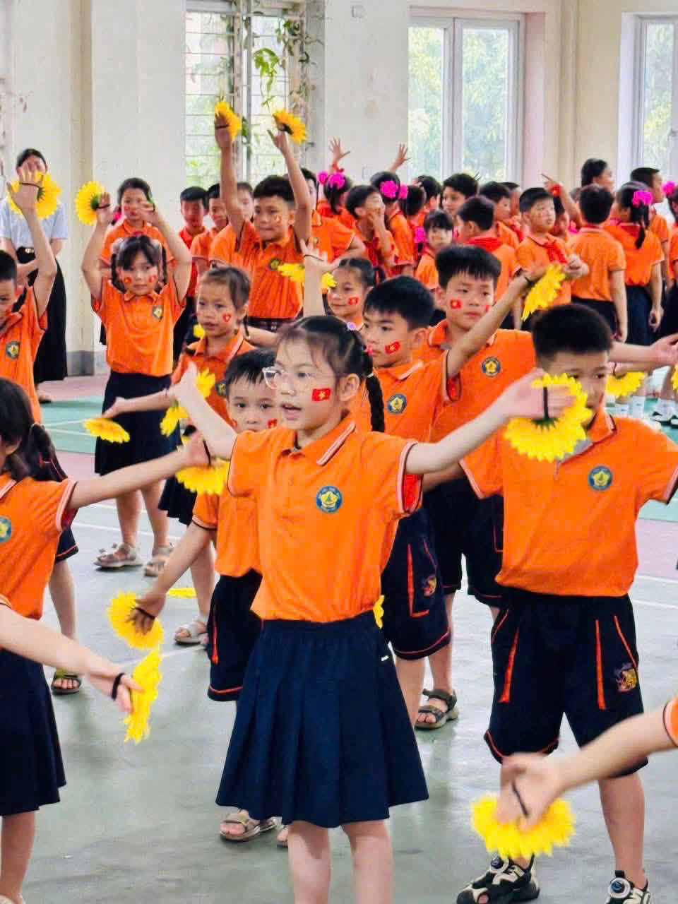 HỘI THI NGHI THỨC ĐỘI - MÚA HÁT TẬP THỂ