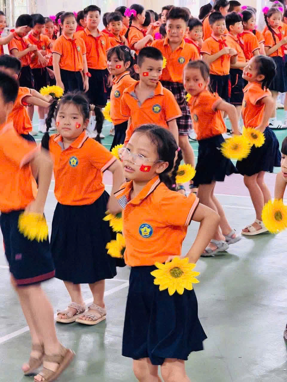 HỘI THI NGHI THỨC ĐỘI - MÚA HÁT TẬP THỂ
