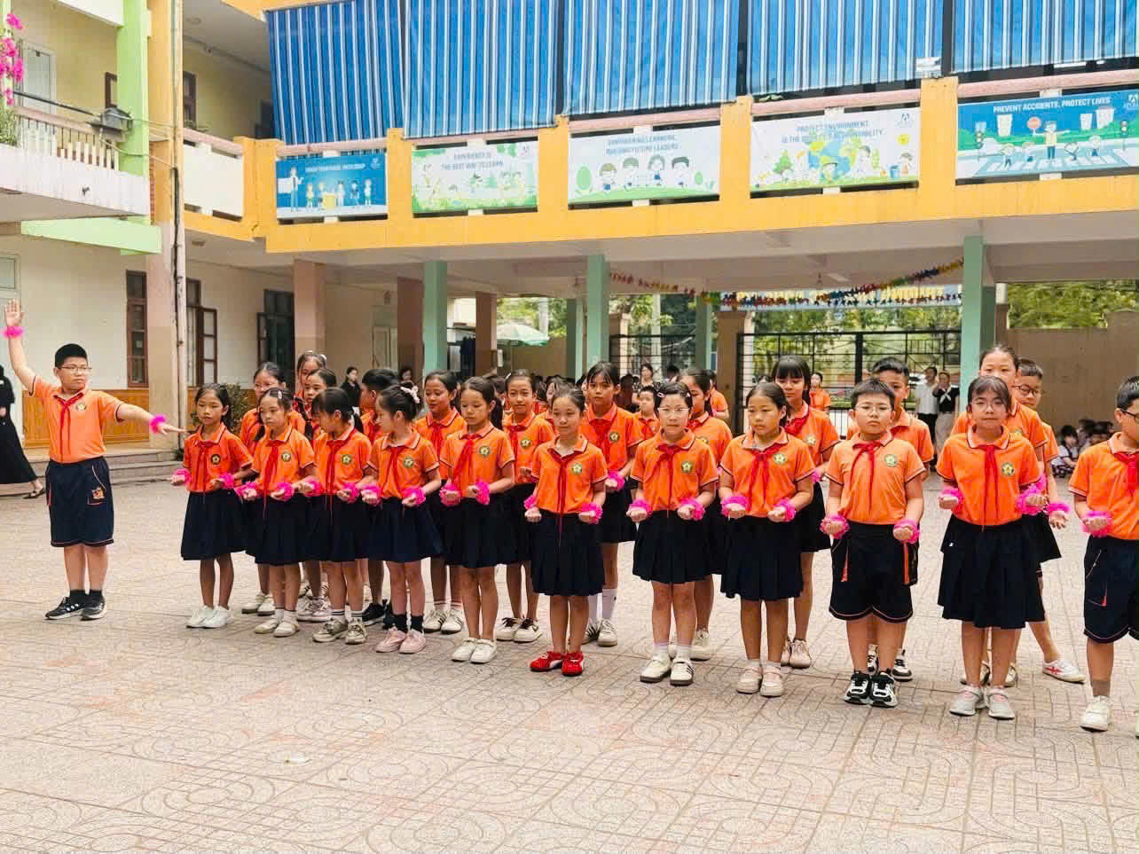 HỘI THI NGHI THỨC ĐỘI - MÚA HÁT TẬP THỂ