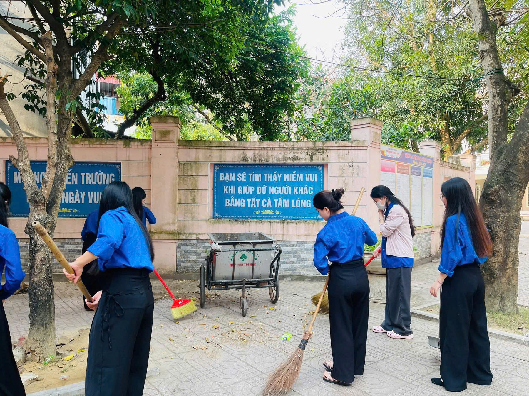 TRƯỜNG TIỂU HỌC HỒNG SƠN HƯỞNG ỨNG KỶ NIỆM NGÀY THÀNH LẬP ĐOÀN TNCS HỒ CHÍ MINH