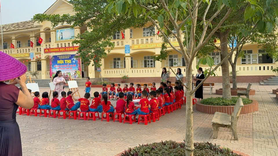 Xin chúc mừng cô giáo Nguyễn Thị Quỳnh đã đạt Giáo viên chủ nhiệm giỏi cấp Tỉnh, năm học 2025-2026
