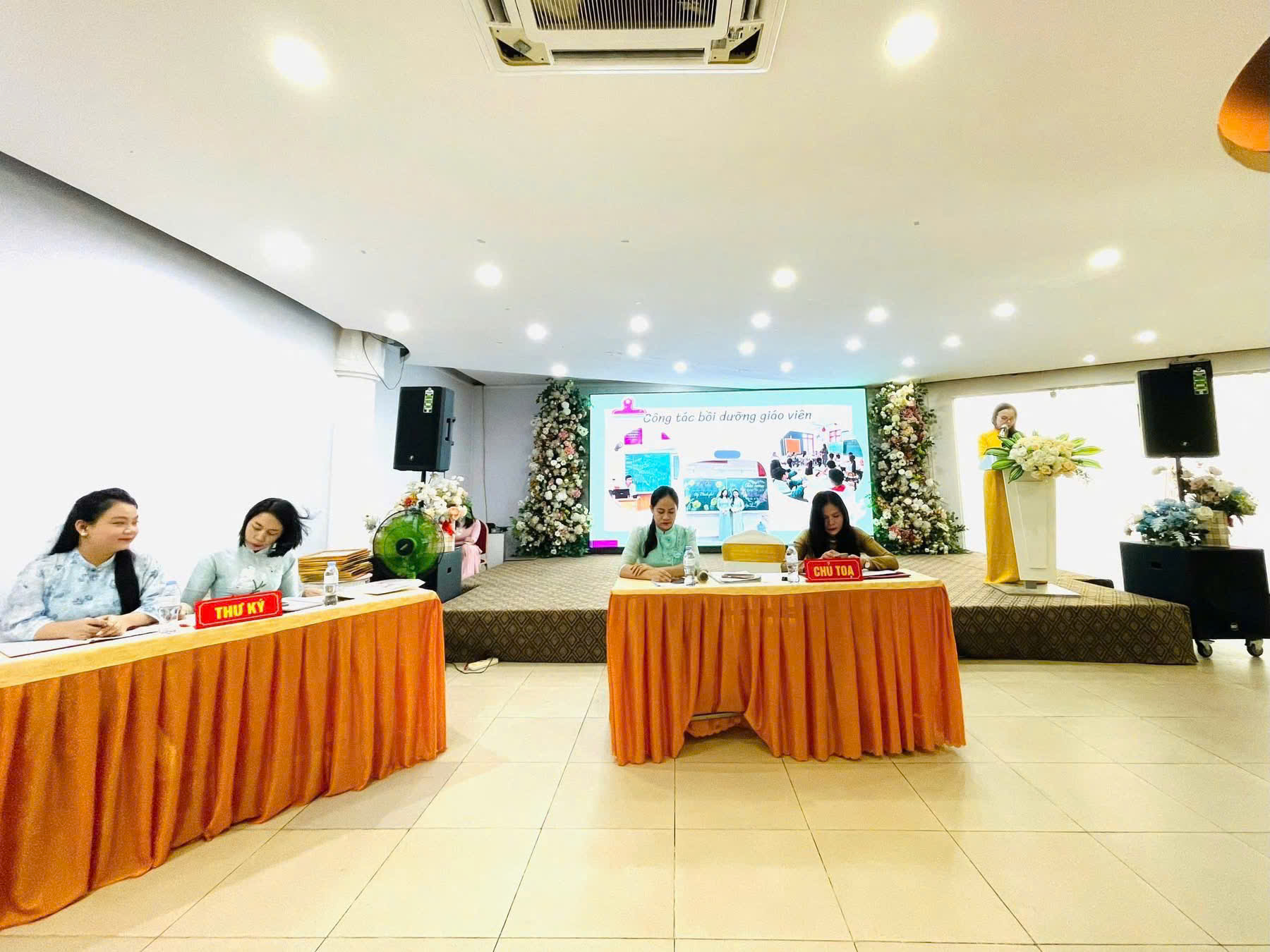 HỘI NGHỊ VIÊN CHỨC, NGƯỜI LAO ĐỘNG TRƯỜNG TIỂU HỌC HỒNG SƠN NĂM HỌC 2025 – 2026