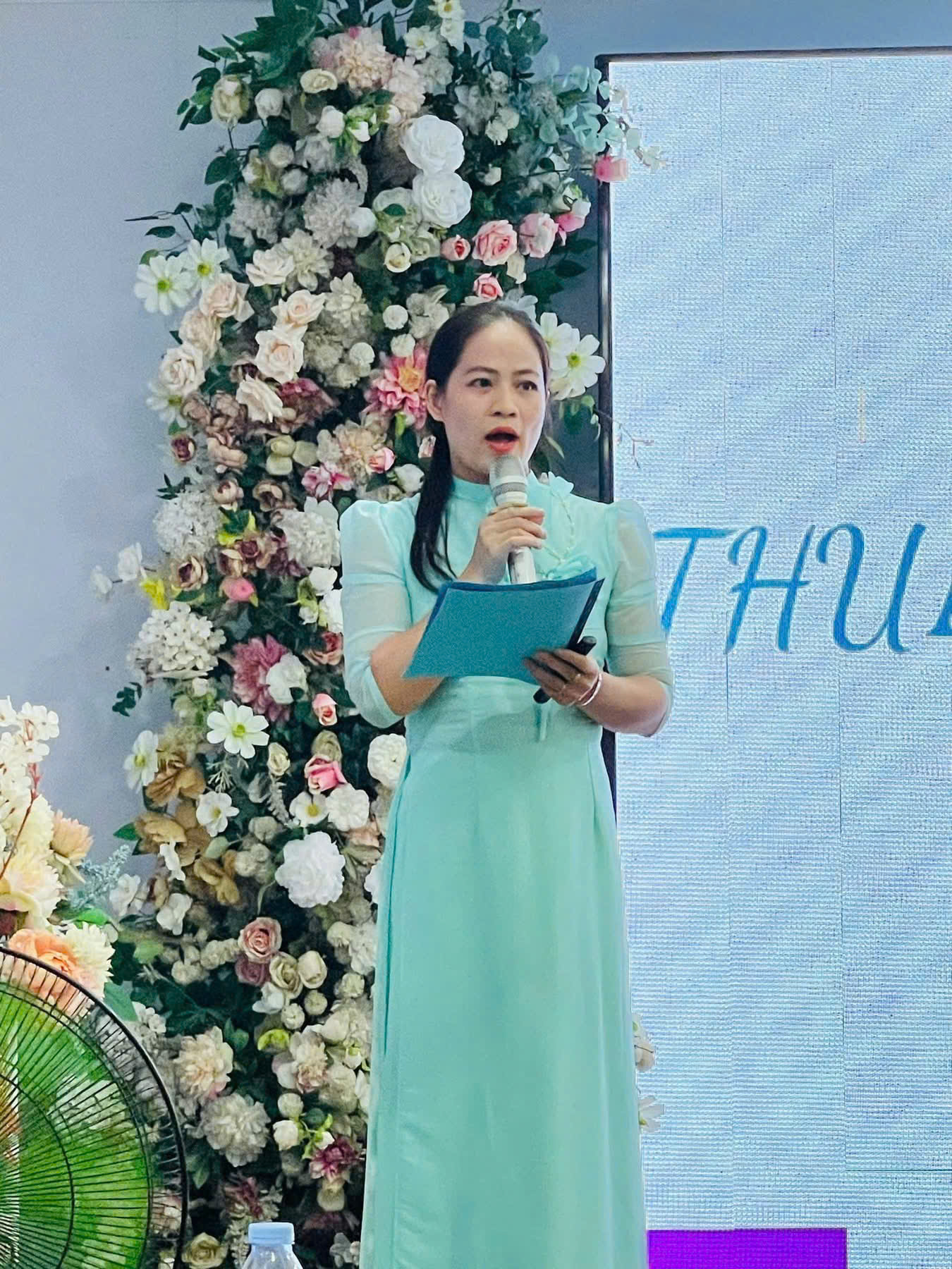 HỘI NGHỊ VIÊN CHỨC, NGƯỜI LAO ĐỘNG TRƯỜNG TIỂU HỌC HỒNG SƠN NĂM HỌC 2025 – 2026