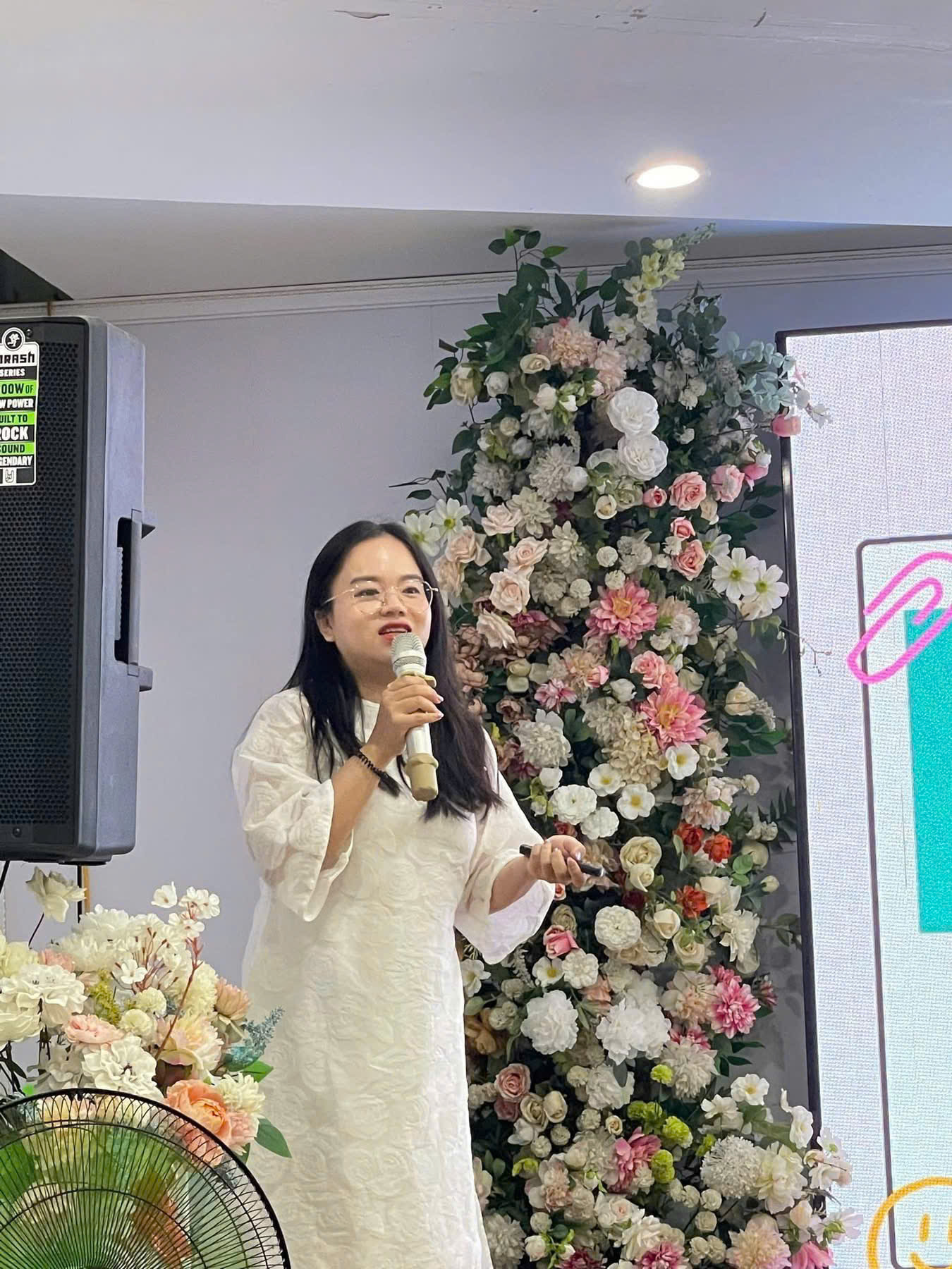 HỘI NGHỊ VIÊN CHỨC, NGƯỜI LAO ĐỘNG TRƯỜNG TIỂU HỌC HỒNG SƠN NĂM HỌC 2025 – 2026