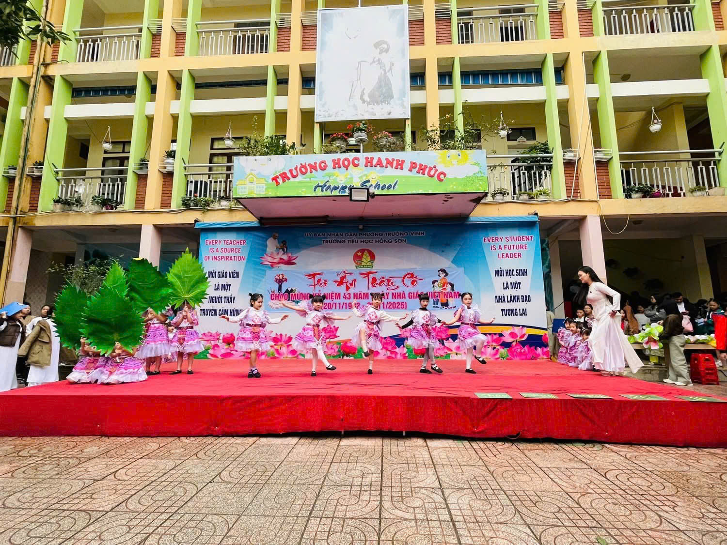 TOẠ ĐÀM KỶ NIỆM 43 NĂM NGÀY NHÀ GIÁO VIỆT NAM(20/11/1982 – 20/11/2025)