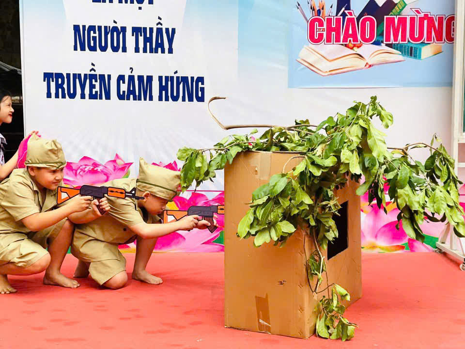 SINH HOẠT DƯỚI CỜ – CHỦ ĐỀ: HÓA TRANG NHÂN VẬT ANH HÙNG CHI ĐỘI EM MANG TÊN