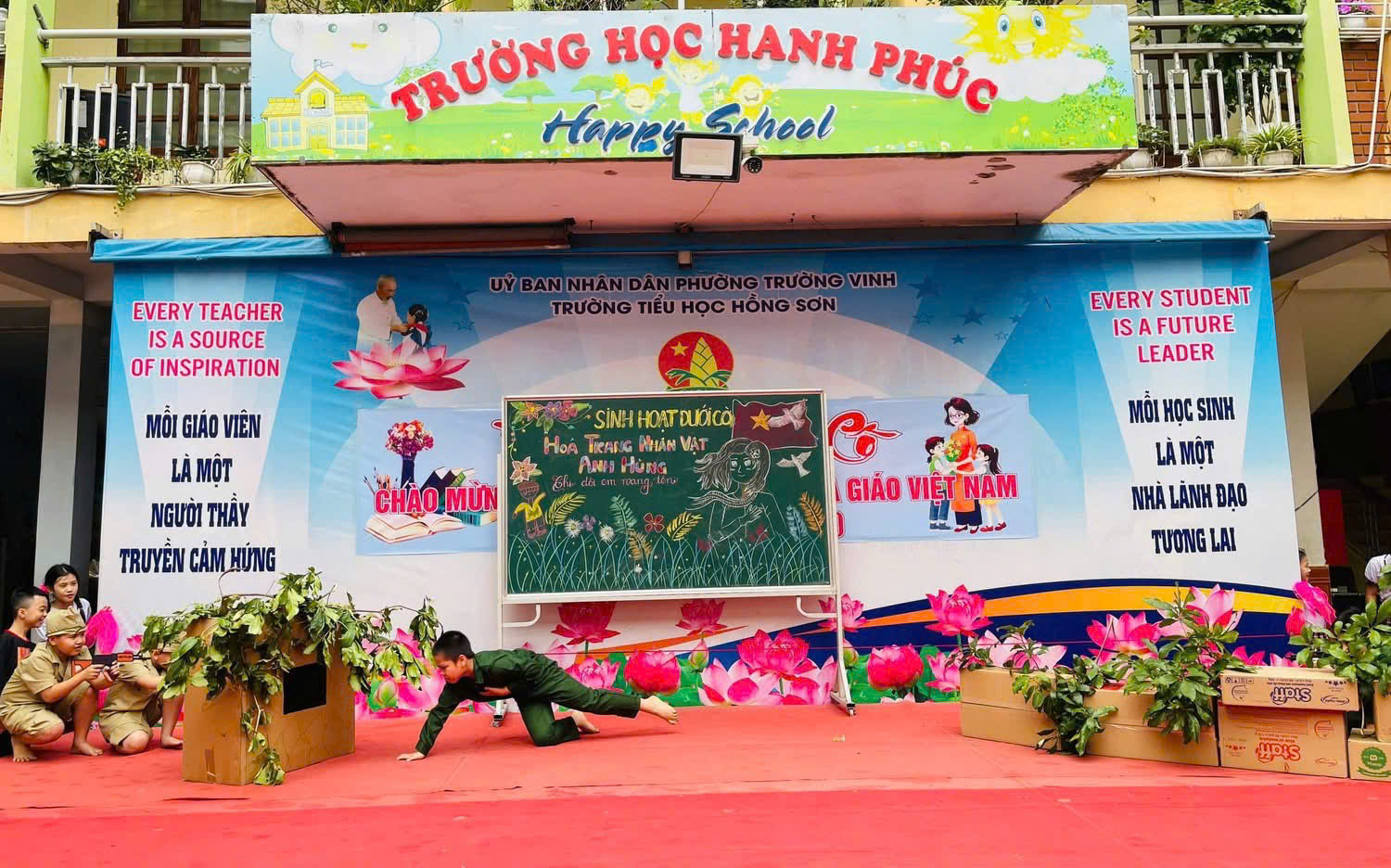 SINH HOẠT DƯỚI CỜ – CHỦ ĐỀ: HÓA TRANG NHÂN VẬT ANH HÙNG CHI ĐỘI EM MANG TÊN