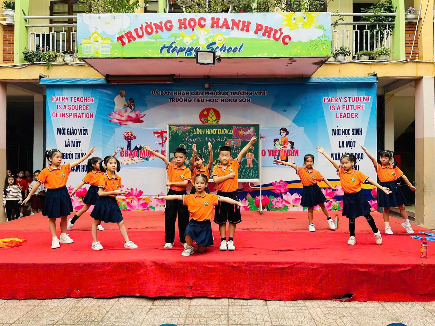 Sinh hoạt dưới cờ Khối 2: Tìm hiểu kiến thức Phòng cháy Chữa cháy