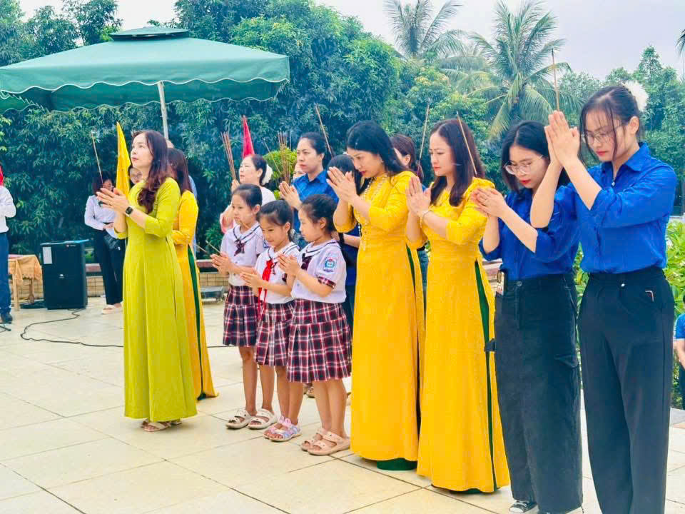 ĐỜI ĐỜI NHỚ ƠN CÁC ANH HÙNG LIỆT SĨ 27/7