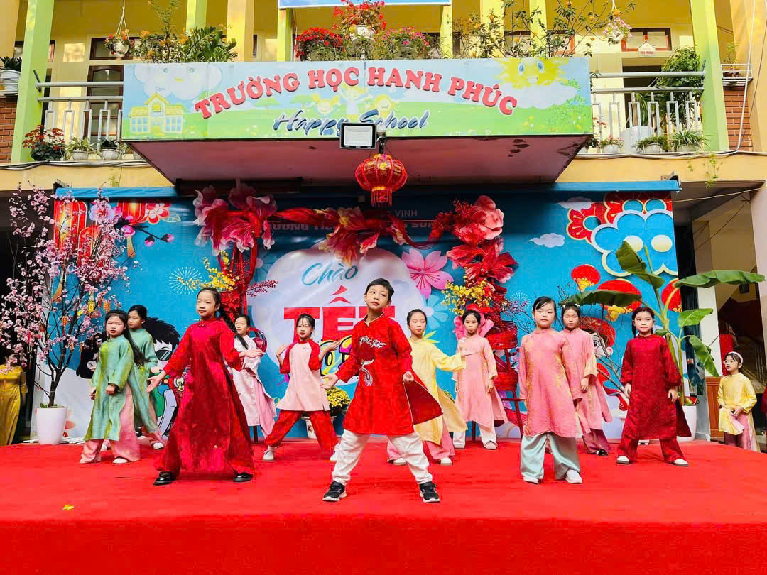 KHI YÊU THƯƠNG NỞ HOA TRÊN GỐC CÂY ƯỚC NGUYỆN...