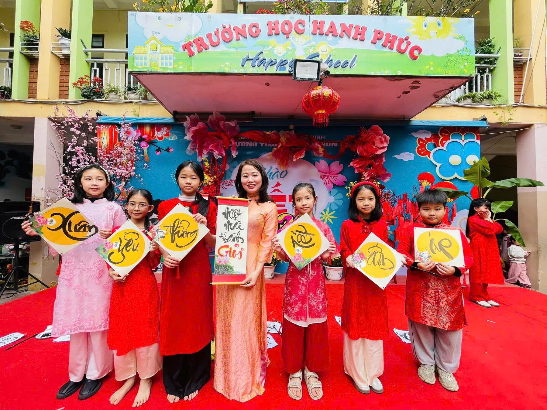 KHI YÊU THƯƠNG NỞ HOA TRÊN GỐC CÂY ƯỚC NGUYỆN...