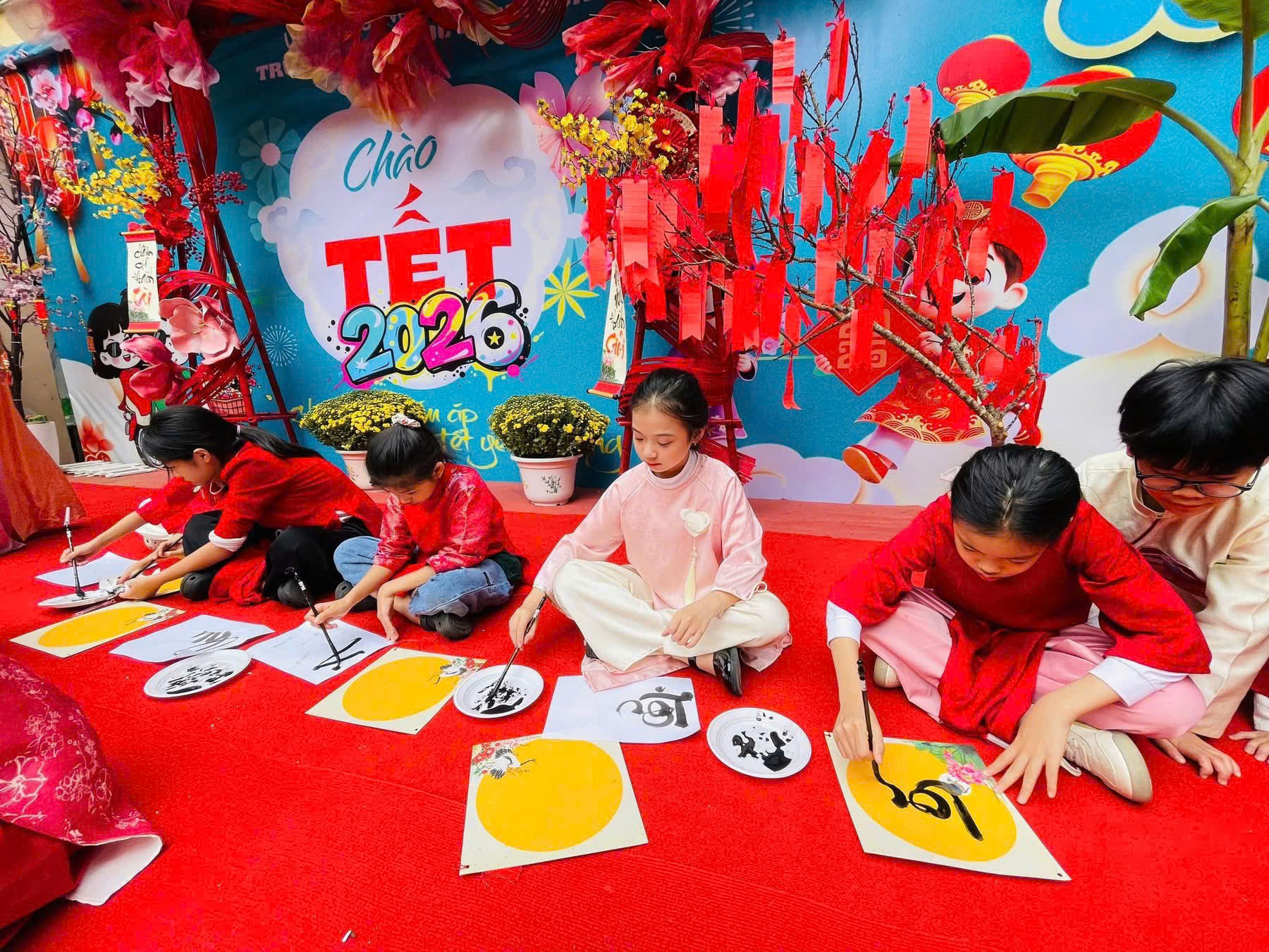 KHI YÊU THƯƠNG NỞ HOA TRÊN GỐC CÂY ƯỚC NGUYỆN...