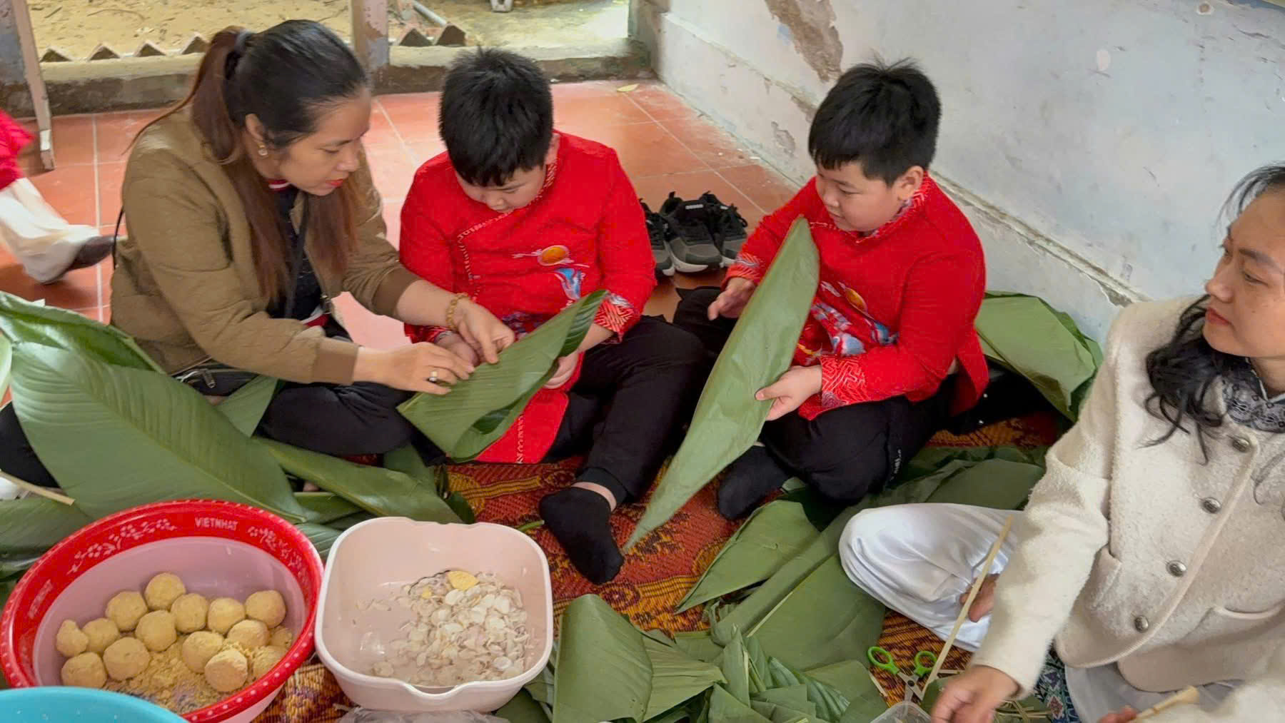 KHI YÊU THƯƠNG NỞ HOA TRÊN GỐC CÂY ƯỚC NGUYỆN...