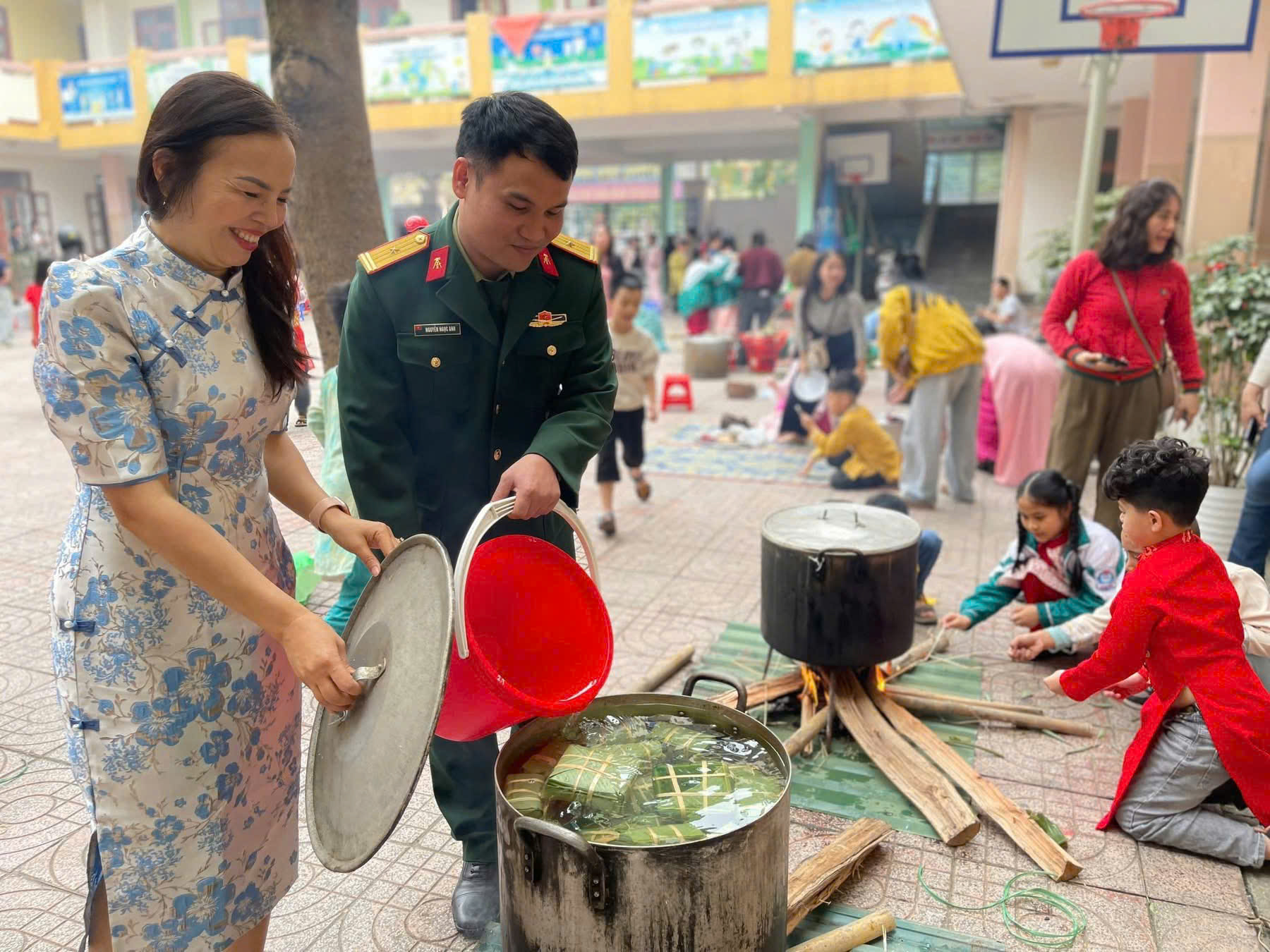 KHI YÊU THƯƠNG NỞ HOA TRÊN GỐC CÂY ƯỚC NGUYỆN...