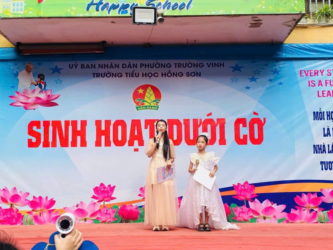 SINH HOẠT DƯỚI CỜ – RỰC RỠ SẮC MÀU MĂNG NON HỒNG SƠN