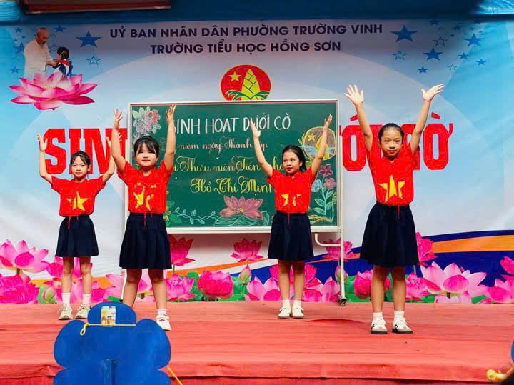 SINH HOẠT DƯỚI CỜ – RỰC RỠ SẮC MÀU MĂNG NON HỒNG SƠN