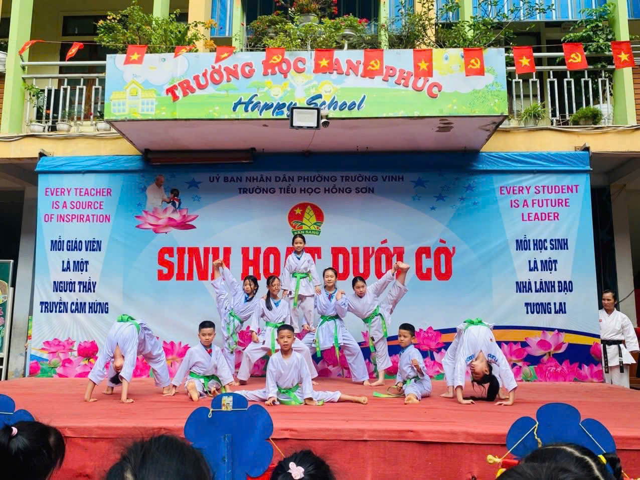 SINH HOẠT DƯỚI CỜ – RỰC RỠ SẮC MÀU MĂNG NON HỒNG SƠN